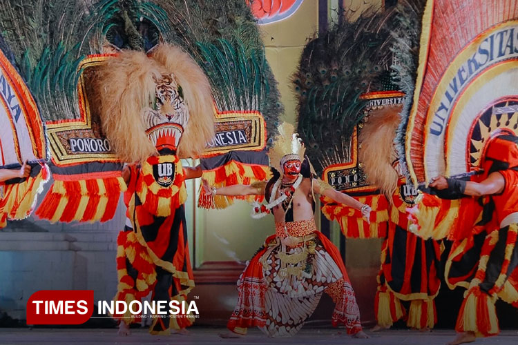 gahar,-grup-reog-universitas-brawijaya-juarai-festival-nasional-reog-ponorogo-2025-–-times-banyuwangi