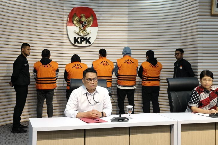 5-tersangka-korupsi-proyek-jalan-di-sumut-ditetapkan-kpk-–-times-banyuwangi