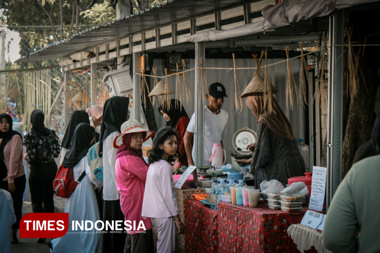 pingin-jajan-dan-nostalgia?-peken-kangen-di-madiun-yang-patut-dicoba-–-times-banyuwangi