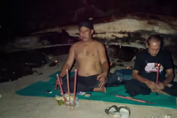 awal-suro:-daftar-pejabat-yang-ke-alas-purwo,-mayoritas-dari-jakarta,-termasuk-istana