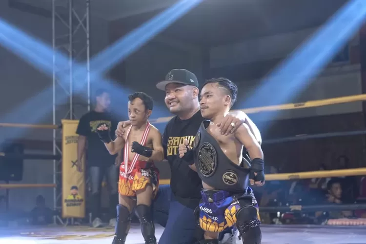 bambang-ceper-vs-teguh-cilik:-duel-viral-di-shaduk-jotosh-yang-bikin-netizen-heboh!