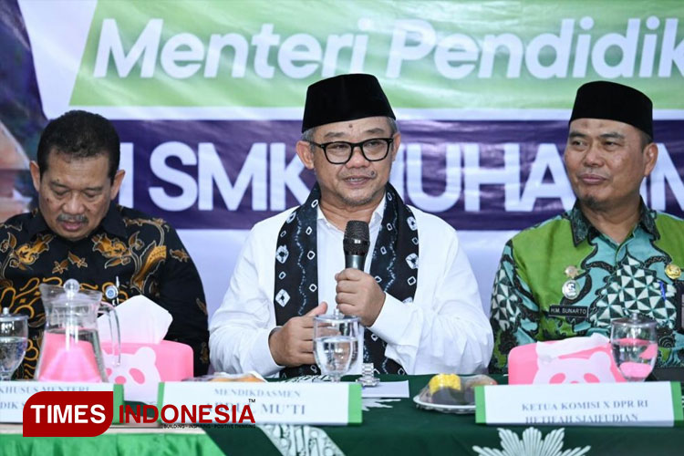mendikdasmen-ri-berbagi-kunci-taklukkan-dunia-kerja,-apakah-itu?-–-times-banyuwangi
