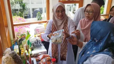 puluhan-perempuan-pelaku-umkm-di-banyuwangi-ikuti-pelatihan-digitalisasi-usaha