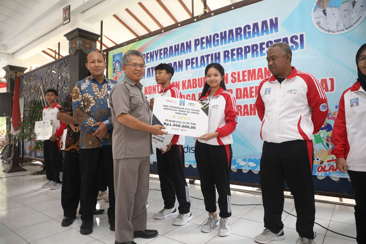 ###(foto-kirim-wa)###-raih-259-medali,-atlet-berprestasi-popda-diy-2025-diapresiasi-pemkab-sleman-–-times-banyuwangi