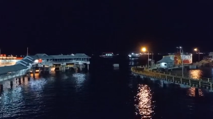 kmp-tunu-pratama-jaya-tenggelam-di-selat-bali,-tim-gabungan-kerahkan-10-kapal-untuk-pencarian