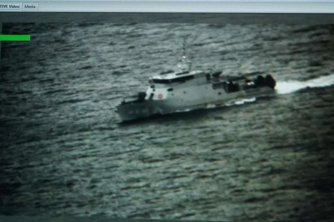 kmp-tunu-pratama-jaya-tenggelam-di-selat-bali,-tni-al-kerahkan-kapal-dan-pesawat