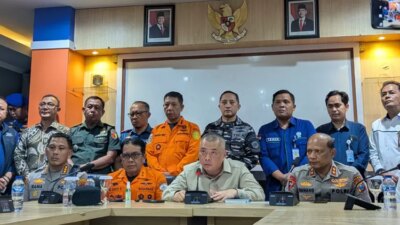 tragedi-laut-di-selat-bali:-menhub-perintahkan-pencarian-total-untuk-penumpang-kmp-tunu