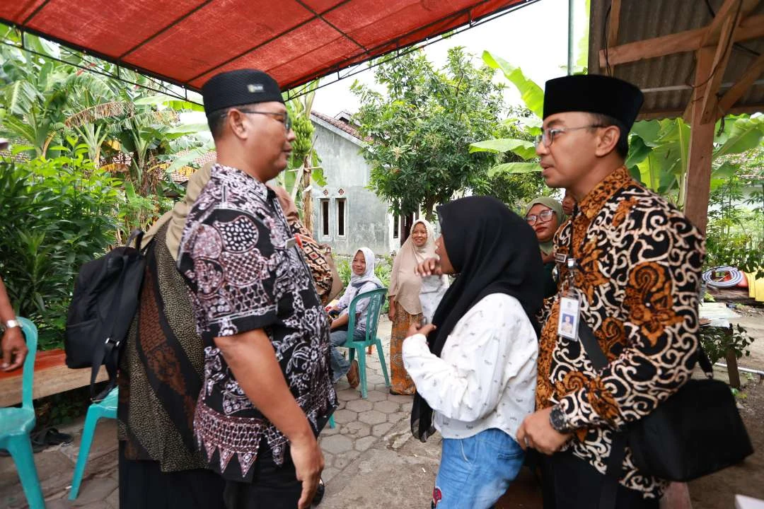 bupati-banyuwangi-pastikan-penanganan-keluarga-korban-tenggelamnya-kmp-tunu-pratama-jaya
