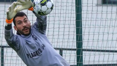 rodrigo-moura-resmi-berkostum-persijap,-tembok-baru-di-bawah-mistar-laskar-kalinyamat-di-liga-1