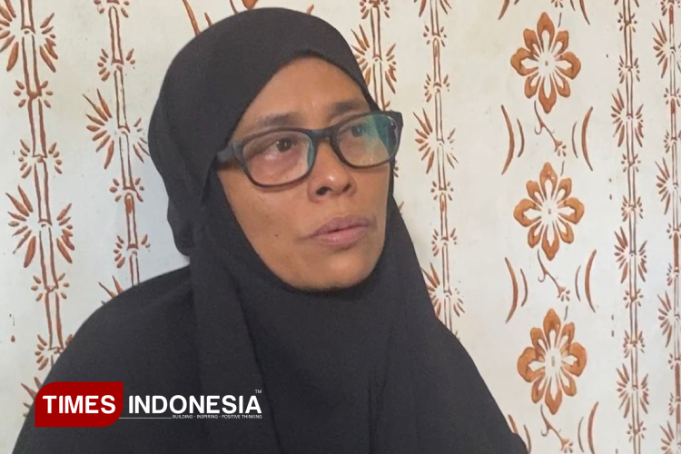 mendadak-romantis,-istri-tak-menyangka-itu-perpisahan-terakhir-dengan-suami-korban-kmp-tunu-pratama-jaya-–-times-banyuwangi