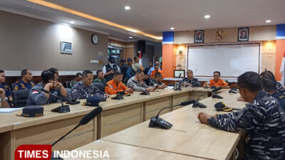 tim-penyelam-siap-selami-selat-bali-cari-korban-kmp-tunu-pratama-jaya-–-times-banyuwangi