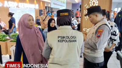 dari-pintu-ke-pintu-korban-kmp-tunu-pratama-jaya-dapat-trauma-healing-dari-polresta-banyuwangi-–-times-banyuwangi