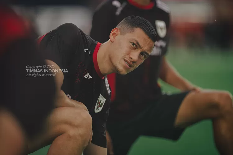 klub-serie-a-sassuolo-bersaing-dapatkan-kapten-timnas-indonesia-jay-idzes,-siapa-paling-serius?