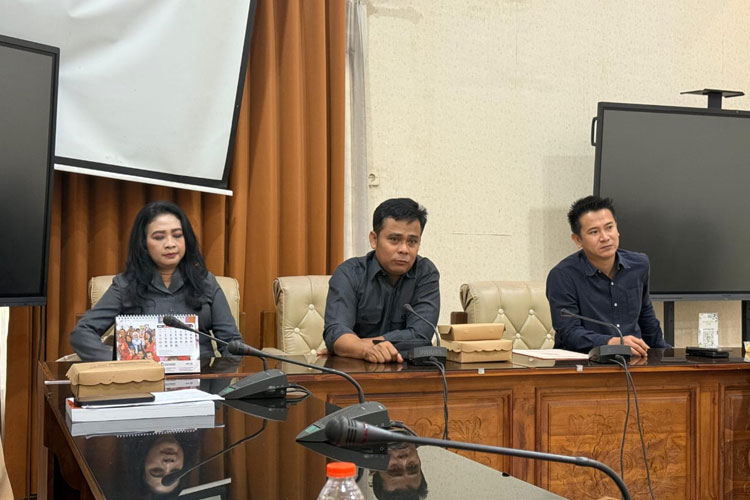 begini-alasan-dprd-banyuwangi-dorong-pengelolaan-smk/sma-kembali-ke-daerah-–-times-banyuwangi