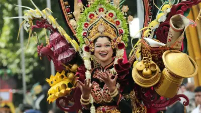 bec-2025-angkat-ritual-suci-suku-using-bertajuk-“ngelukat:-usingnese-traditional-ritual”