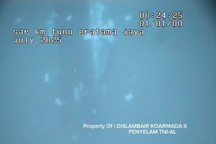 bangkai-kmp-tunu-pratama-jaya-diduga-bergeser-dekati-kabel-laut,-pasokan-listrik-bali-terancam?-–-times-banyuwangi