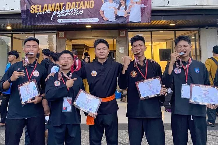 sman-2-taruna-bhayangkara-genteng,-banyuwangi,-empat-siswa-raih-prestasi-di-kejuaraan-silat-nasional
