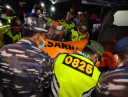 Kapolresta Banyuwangi Turun Langsung Pimpin Evakuasi Jenazah Diduga Korban ke-13 Tragedi KMP Tunu Pratama Jaya