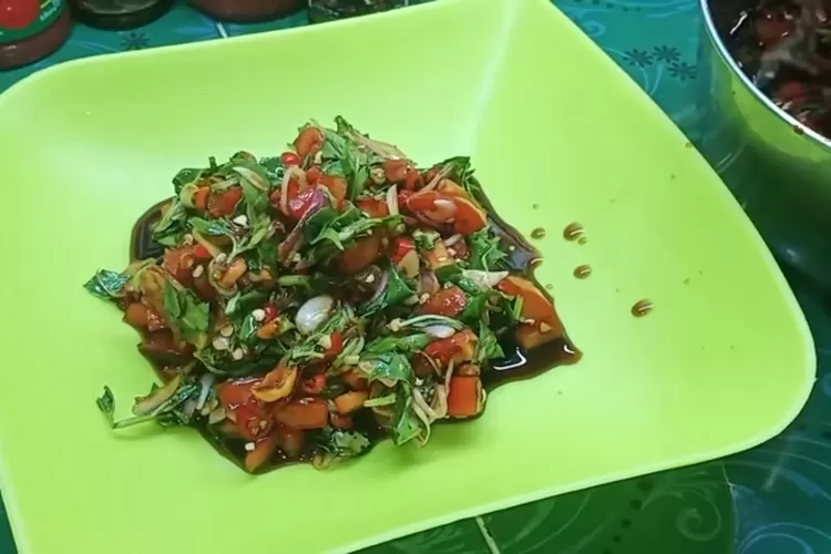 pedas,-segar,-dan-asam-jadi-satu!-resep-sambal-calo-calo-khas-maluku