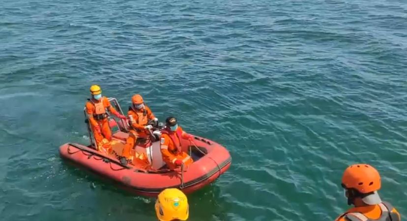 korban-ke-47-kmp-tunu-pratama-jaya-ditemukan-di-perairan-blimbingsari