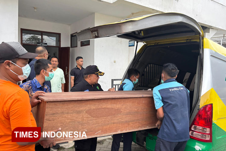 temuan-jasad-diperairan-muncar-banyuwangi,-dipastikan-korban-tenggelamnya-kmp-tunu-pratama-jaya-asal-pasuruan-–-times-banyuwangi