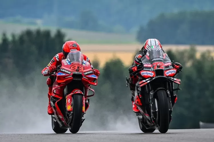 prediksi-race-utama-motogp-jerman-2025:-marquez-vs-bezzecchi,-siapa-jawaranya?