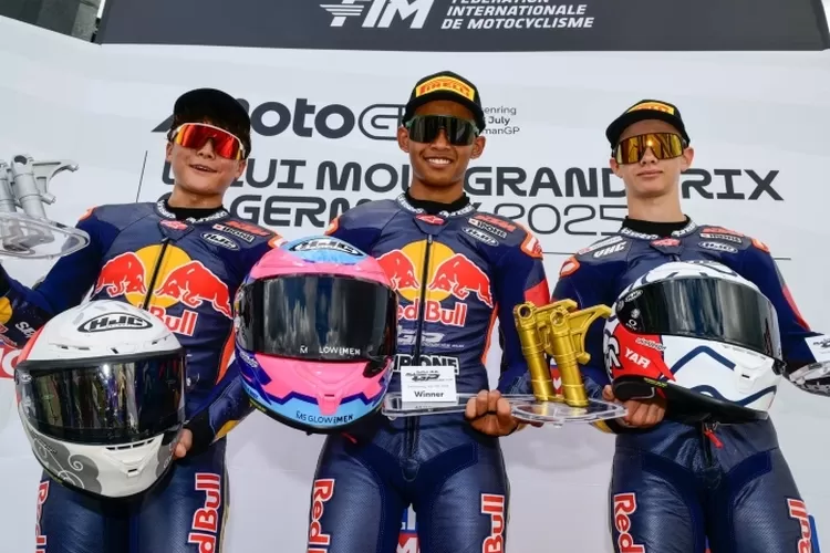 calon-pembalap-motogp-indonesia,-veda-ega-pratama-menang-rbrc-sachsenring-jerman-2025,-kiandra-ramadhipa-nyaris-podium