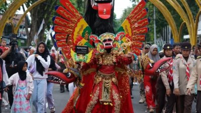 kokoon-hotel-banyuwangi-tampilkan-kostum-‘barong’-di-banyuwangi-ethno-carnival-2025,-dukung-pelestarian-budaya-daerah