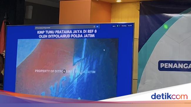 penampakan-bangkai-kmp-tunu-pratama-jaya-di-kedalaman-45-meter