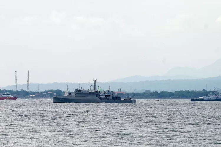 selat-bali-tak-ramah!-tni-al-ungkap-momen-menegangkan-saat-cari-kmp-tunu-pratama-jaya