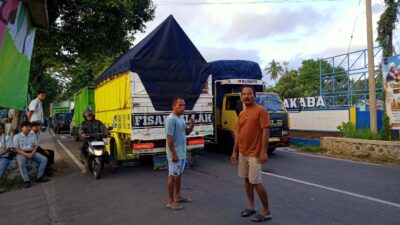 kemacetan-total-lumpuhkan-akses-pelabuhan-ketapang-akibat-inspeksi-massal-kapal-lct