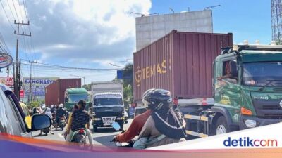 cerita-penumpang-bus-denpasar-surabaya-30-jam-terjebak-macet-ketapang