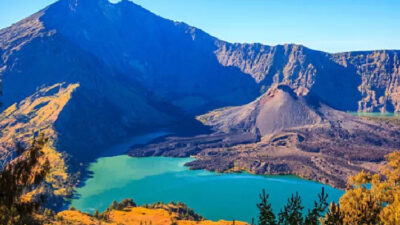 gunung-di-indonesia-yang-letusannya-menghancurkan-dunia-–-times-banyuwangi