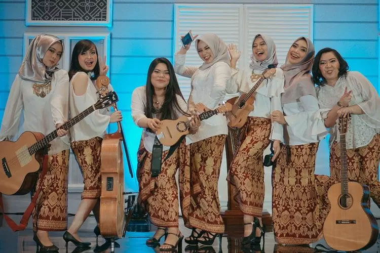 riwayat-keroncong,-genre-musik-asli-indonesia-–-times-banyuwangi