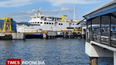 masih-9-kapal-eks-lct-yang-memenuhi-rekomendasi-berlayar-di-pelabuhan-ketapang-–-times-banyuwangi