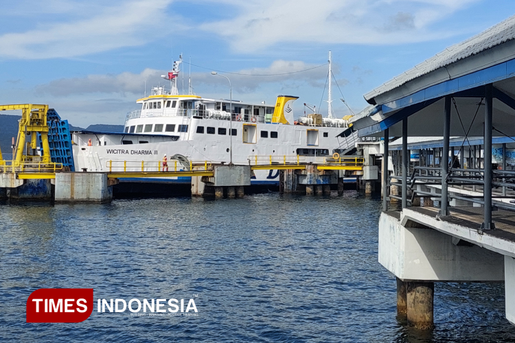 masih-9-kapal-eks-lct-yang-memenuhi-rekomendasi-berlayar-di-pelabuhan-ketapang-–-times-banyuwangi