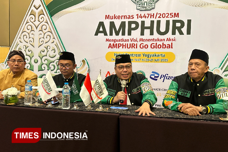 amphuri-gugat-umrah-mandiri:-lindungi-jemaah,-jaga-martabat-indonesia-di-mata-dunia-–-times-banyuwangi
