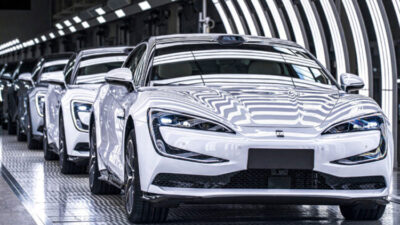 yangwang-u7-tandai-capaian-byd-produksi-13-juta-unit-mobil-listrik-–-times-banyuwangi