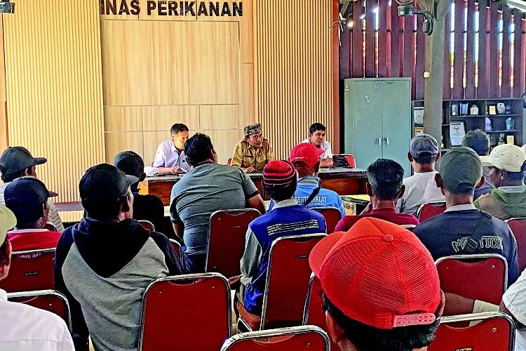 nelayan-muncar-meradang!-jalur-melaut-diduga-dicaplok-perusahaan-kerang-mutiara