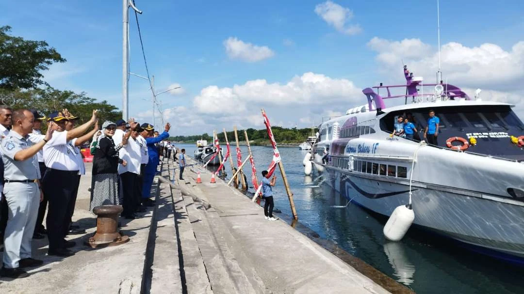 kapal-cepat-banyuwangi-denpasar-berlayar-perdana,-strategis-dukung-wisata-banyuwangi-bali