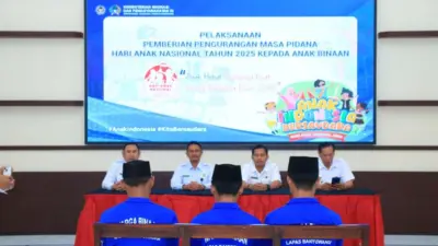 tiga-anak-binaan-lapas-banyuwangi-dapat-remisi-hari-anak-nasional