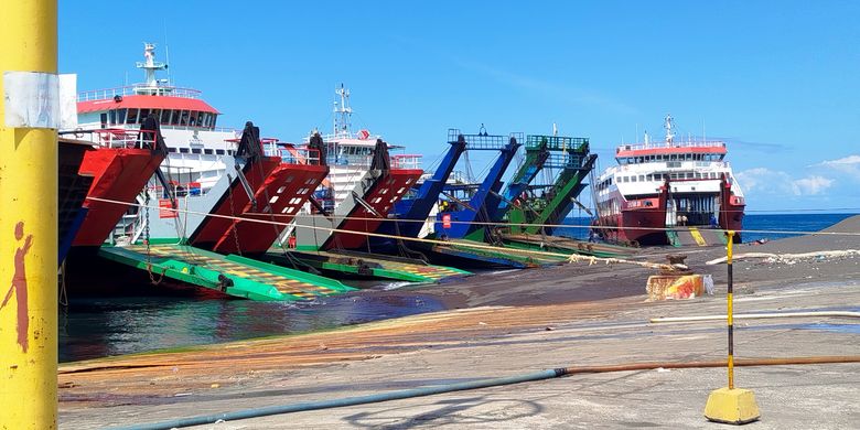 urai-kemacetan-situbondo-banyuwangi,-bupati-ipuk-minta-kemenhub-tambah-kapal-di-pelabuhan-ketapang