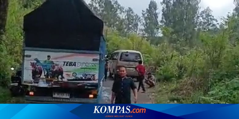 jalur-alternatif-banyuwangi-bondowoso-dipadati-kendaraan