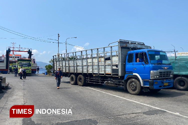 ini-penyebab-macet-panjang-pelabuhan-ketapang-gilimanuk-banyuwangi-–-times-banyuwangi