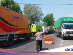 Polisi Terjunkan Sepertiga Personel Atasi Macet Jalur Pelabuhan Ketapang