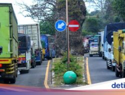 Pelabuhan Ketapang Lumpuh, Truk Barang Antre 30 Km