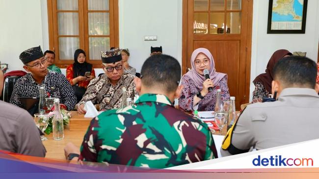 bupati-ipuk-minta-bbpjn-jawa-bali-tak-tutup-total-jalur-gumitir