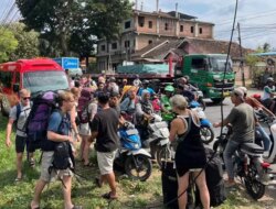 Situasi Makin Gawat! Jalur Gumitir Ditutup, Ipuk Minta Buka-Tutup Saja Biar Tak Lumpuh