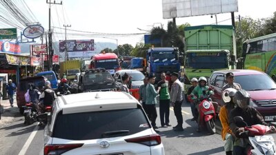 tronton-tak-terangkut,-asdp-dikerahkan-kapal-tambahan-dari-padangbai-ke-banyuwangi