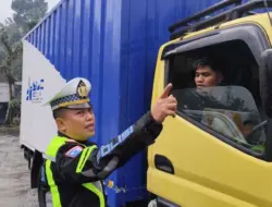 Satlantas Polresta Banyuwangi Larang Kendaraan Barang Melintasi Jalur Ijen